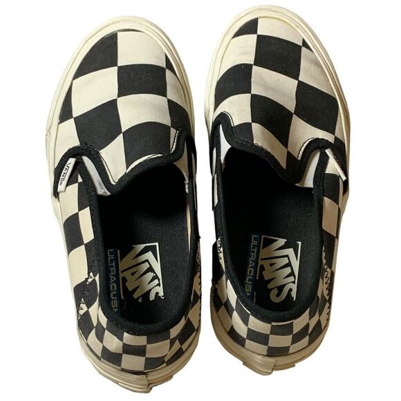 VANS The U SLIP-ON SF MEGA CHECK in Black and White - Picture 1 of 10